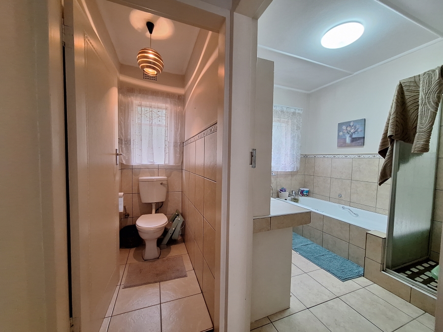5 Bedroom Property for Sale in Vrede Free State